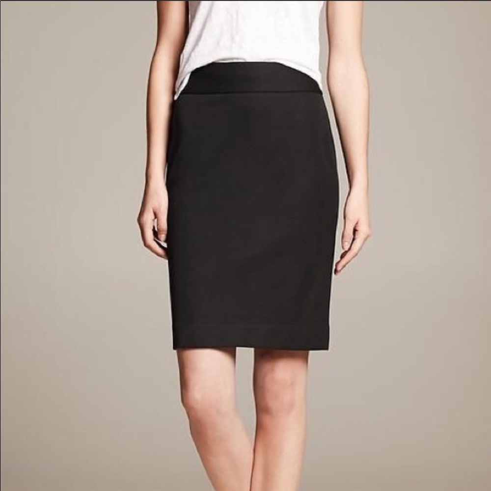 NWOT! Banana republic Sloan slim fit pencil skirt